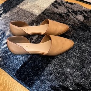 Aldo tan flats, only wore once.